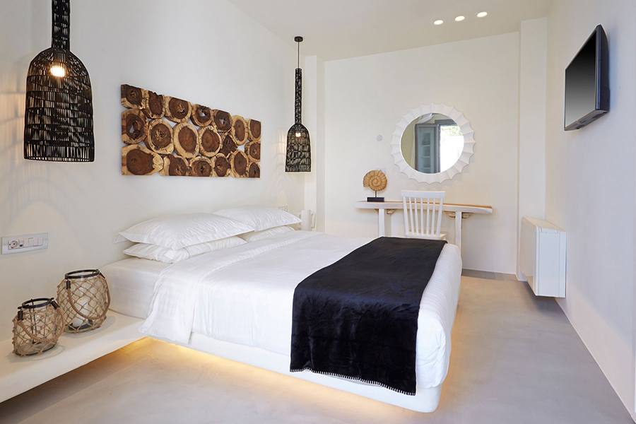 Kamari Eolia Luxury Villas