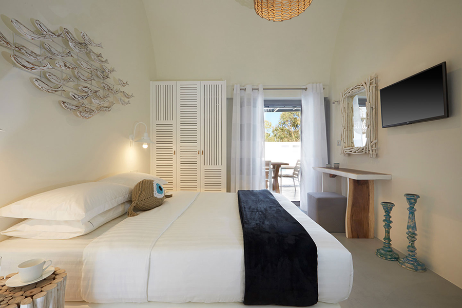 Kamari Eolia Luxury Villas